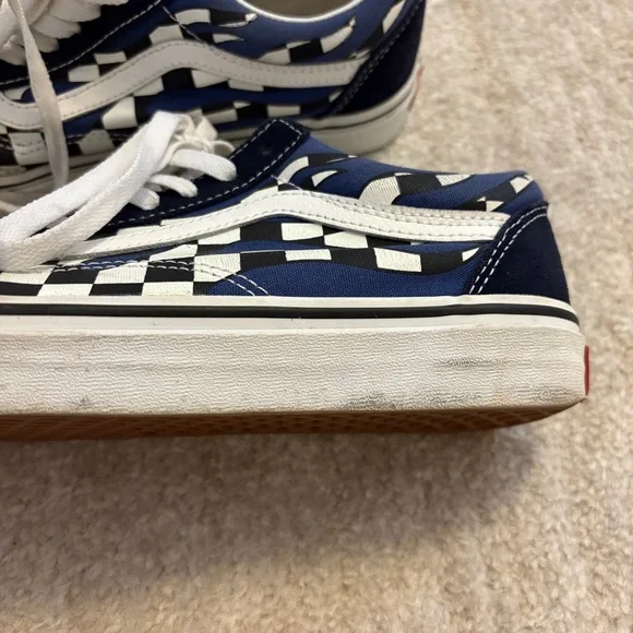 Vans Blue and White Checkered Old Skool Sneakers - Picture 6 of 11